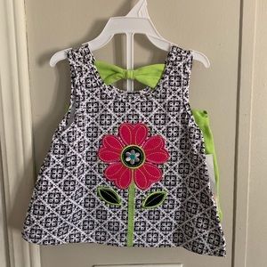 🌺 Two-Piece Flower Set - 24 months 🌺